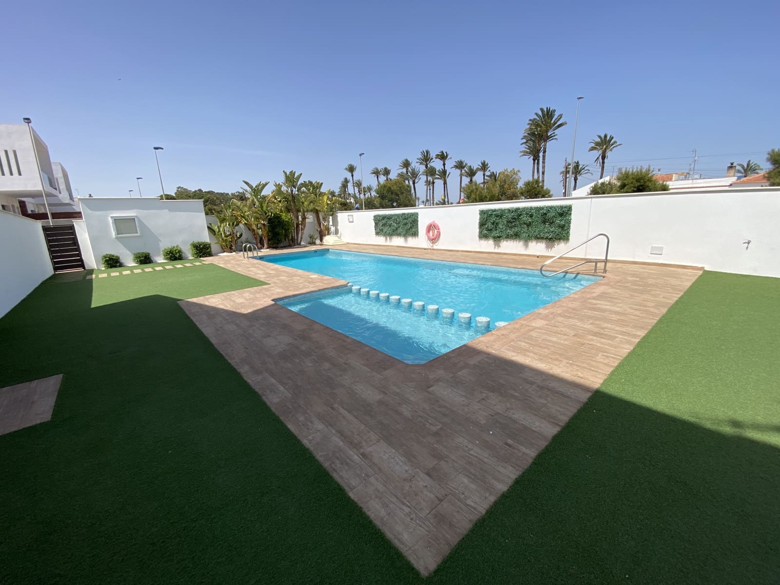 2 slaapkamer Penthouse te koop in San Pedro del Pinatar met zwembad garage - € 324.995 (Ref: 9769896)