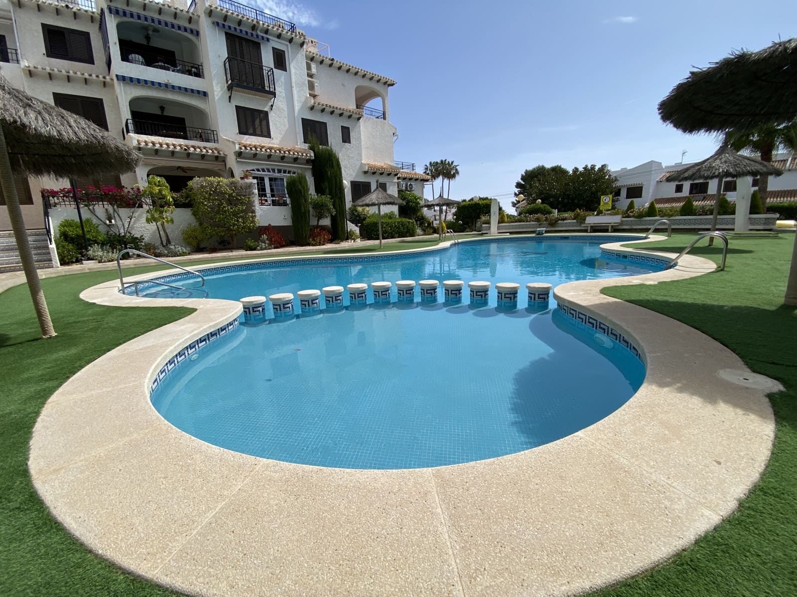 2 sovrum Lägenhet till salu i Cabo Roig med pool - 210 000 € (Ref: 9793388)