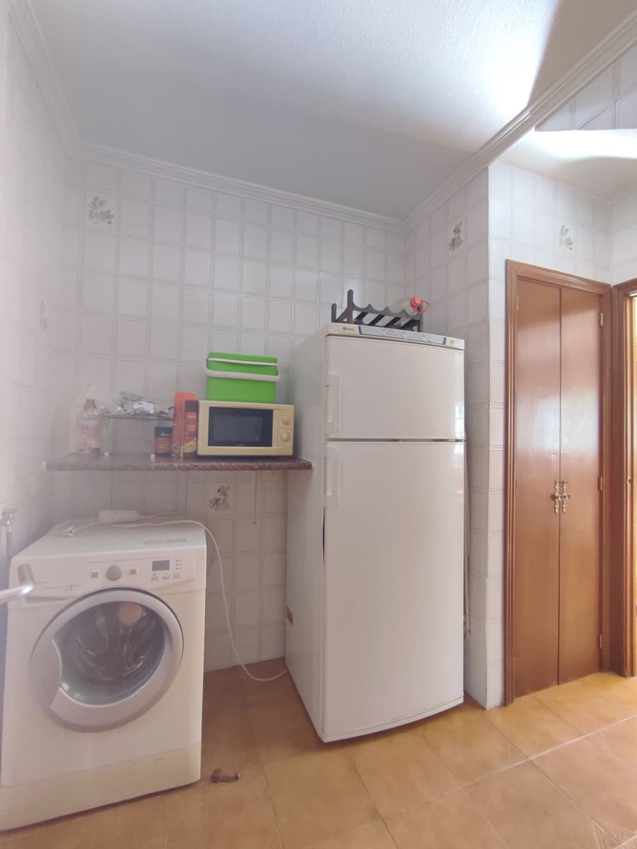 3 makuuhuone Omakotitalo myytävänä paikassa Lo Pagan mukana 
autotalli - 154 900 € (Ref: 9829656)