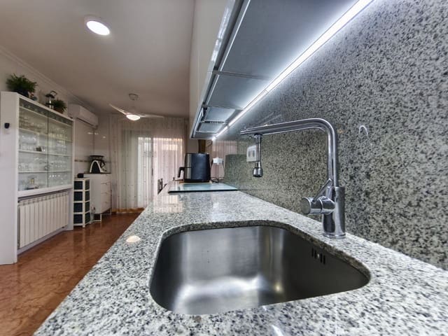 4 sypialnia Dom blizniak na sprzedaż w San Pedro del Pinatar z garażem - 219 900 € (Ref: 9863608)