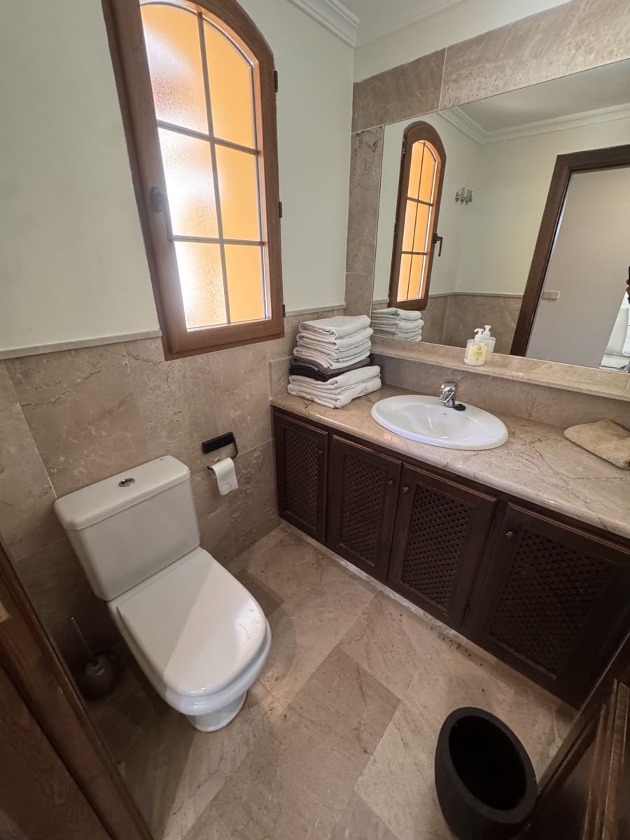 4 chambre Maison de Ville à vendre à Atamaria avec piscine garage - 369 995 € (Ref: 9874325)