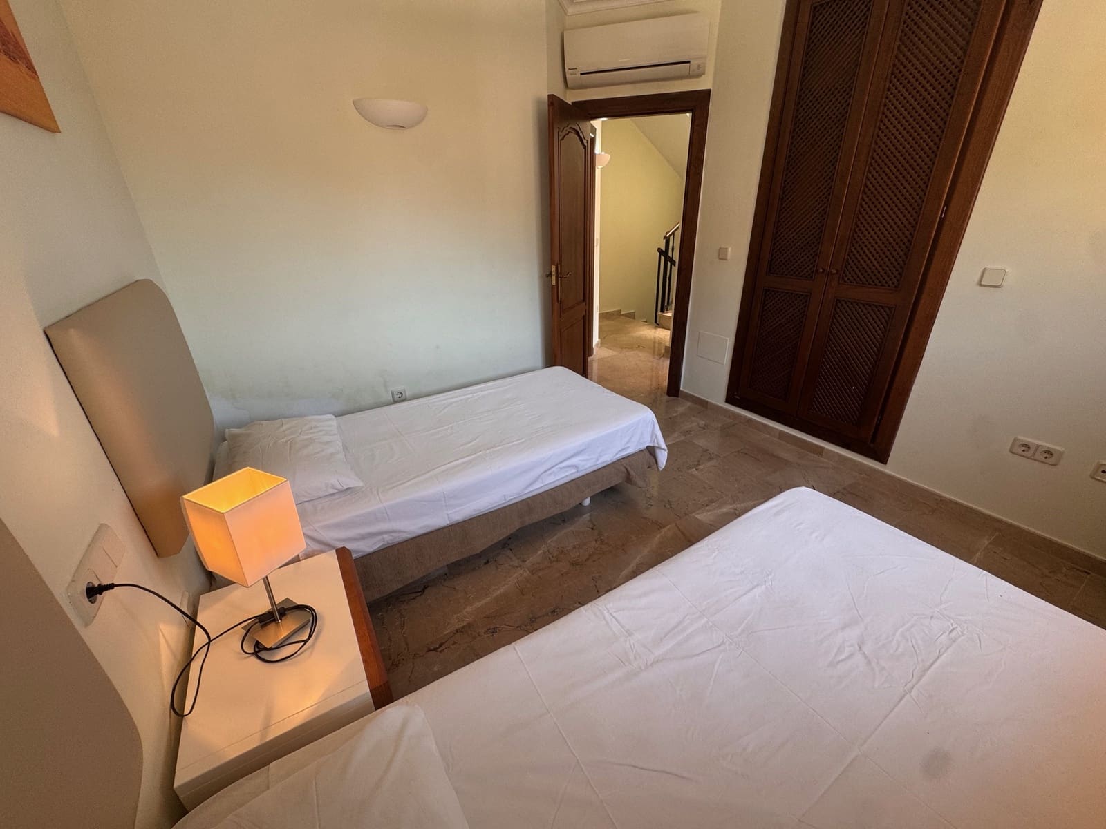 4 chambre Maison de Ville à vendre à Atamaria avec piscine garage - 369 995 € (Ref: 9874325)