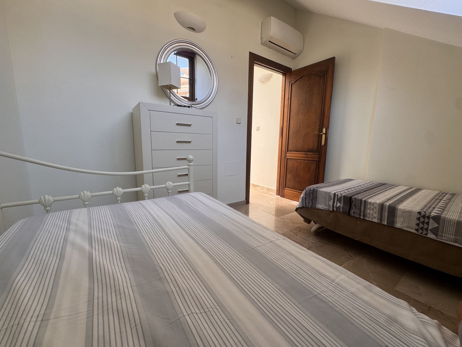 4 chambre Maison de Ville à vendre à Atamaria avec piscine garage - 369 995 € (Ref: 9874325)