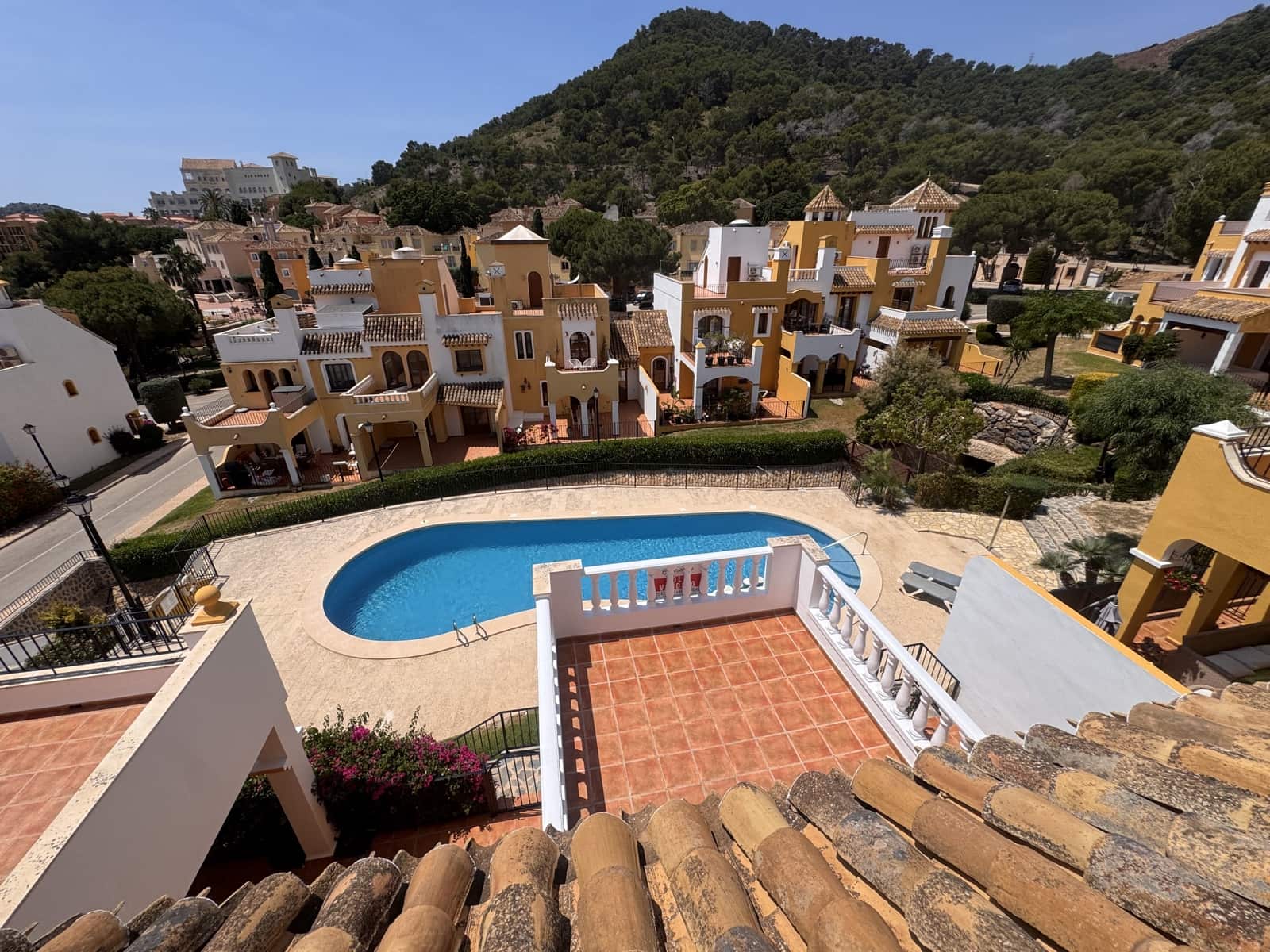 4 chambre Maison de Ville à vendre à Atamaria avec piscine garage - 369 995 € (Ref: 9874325)