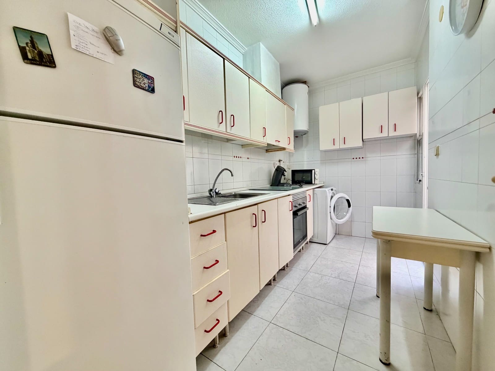 2 soveværelse Strandlejlighed til salg i Lo Pagan med garage - € 119.995 (Ref: 9893027)