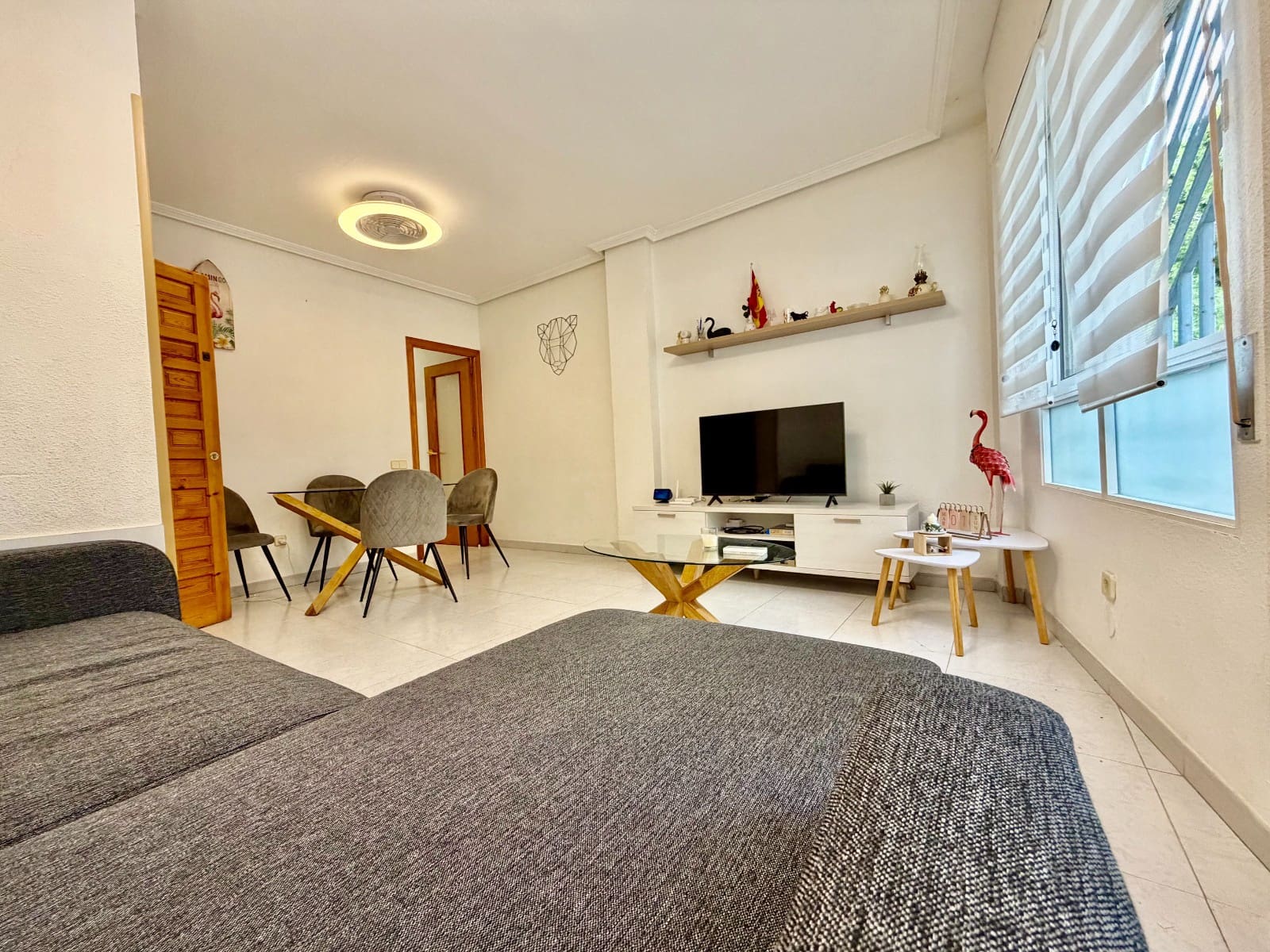 2 soveværelse Strandlejlighed til salg i Lo Pagan med garage - € 119.995 (Ref: 9893027)