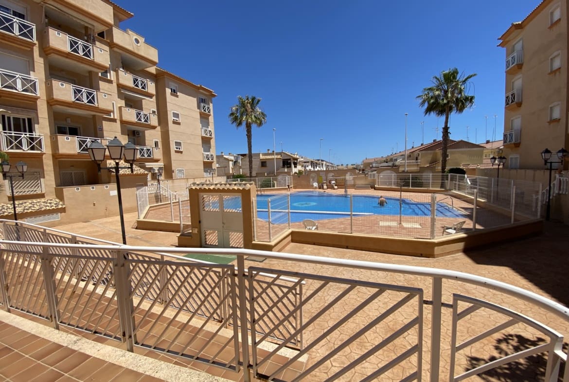 2 bedroom Apartment for sale in San Pedro del Pinatar with pool garage - € 139,995 (Ref: 9958500)