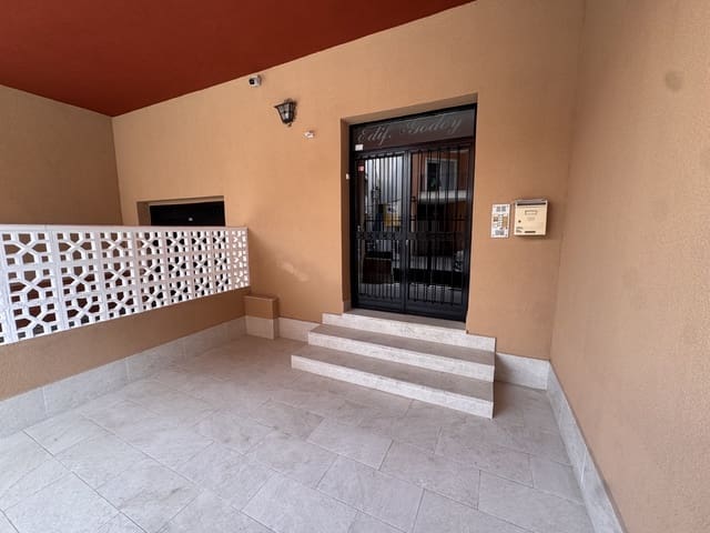 4 slaapkamer Strandappartement te koop in Lo Pagan, San Pedro del Pinatar met garage - € 134.995 (Ref: 9983967)