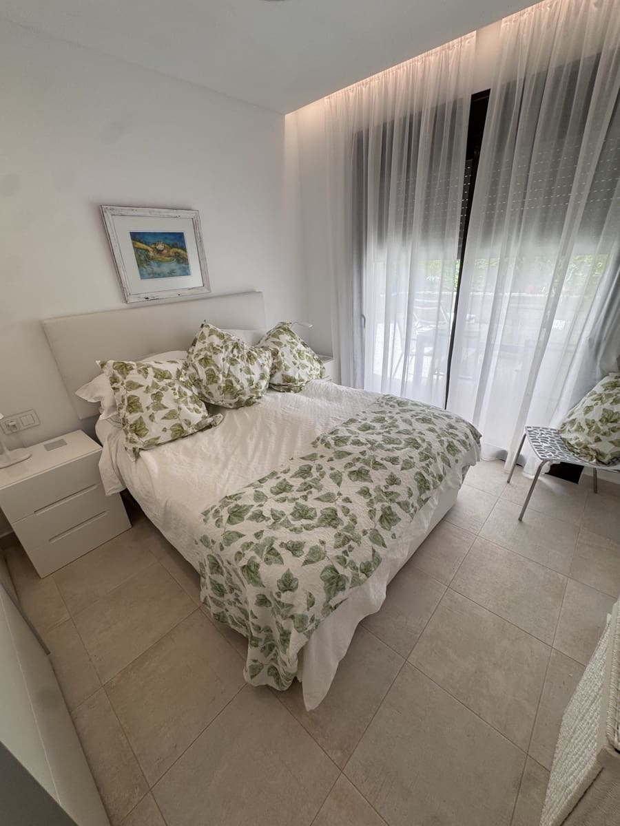 3 sypialnia Apartament na sprzedaż w Pilar de la Horadada z basenem garażem - 339 995 € (Ref: 9991945)