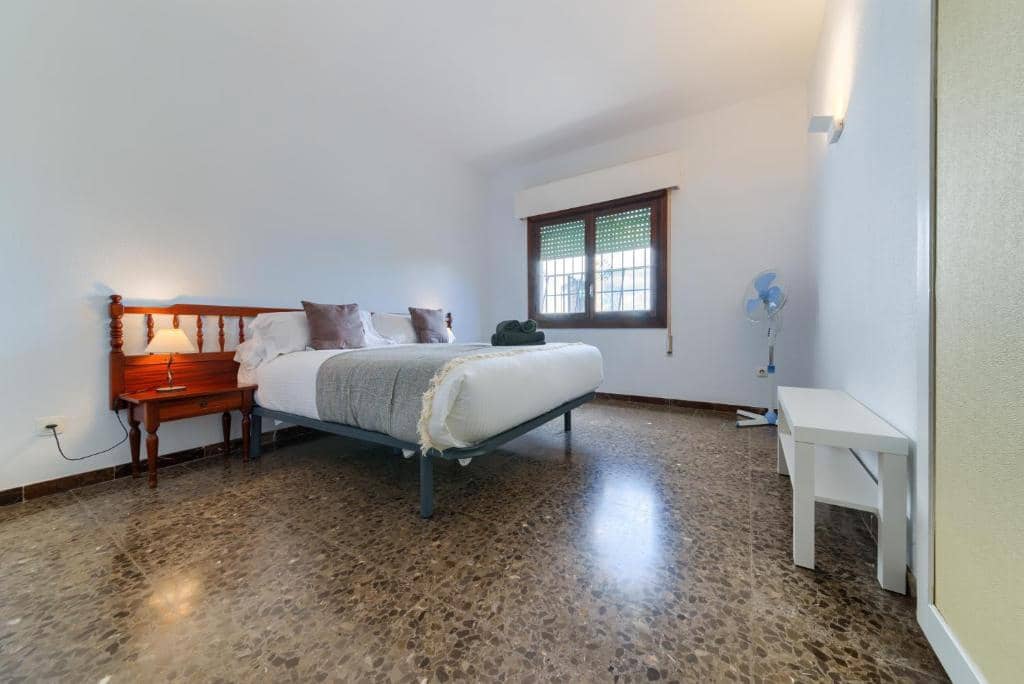 7 camera da letto Appartamento da affitare come casa vacanza in Malaga citta con piscina - 1.050 € (Rif: 7582321)