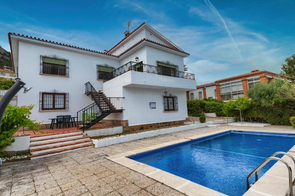 7 camera da letto Appartamento da affitare come casa vacanza in Malaga citta con piscina - 1.050 € (Rif: 7582321)