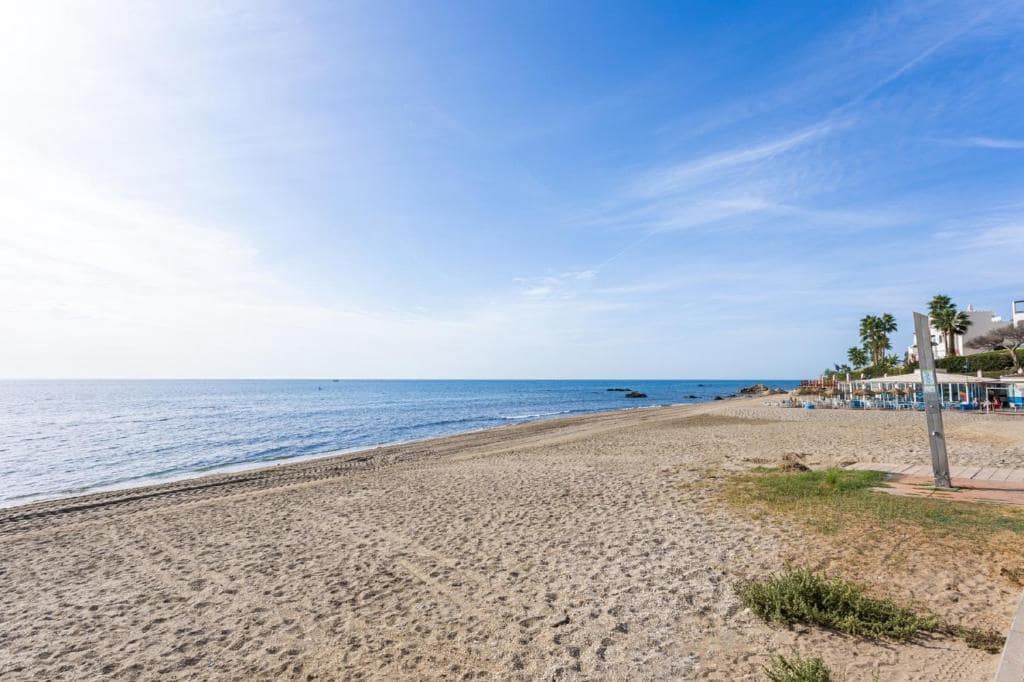 1 camera da letto Appartamento sulla Spiaggia da affitare come casa vacanza in Malaga citta con piscina garage - 735 € (Rif: 7611314)