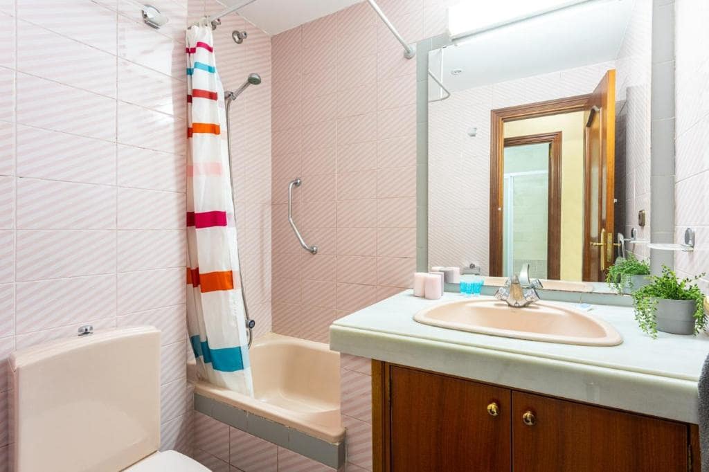 1 camera da letto Appartamento sulla Spiaggia da affitare come casa vacanza in Malaga citta con piscina garage - 735 € (Rif: 7611314)