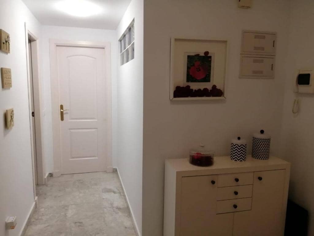 2 camera da letto Appartamento sulla Spiaggia da affitare come casa vacanza in Malaga citta con piscina garage - 840 € (Rif: 7611319)