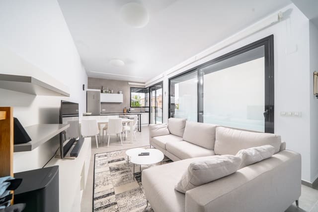 3 slaapkamer Villa te koop in La Marina, Elche / Elx met zwembad - € 329.000 (Ref: 10012502)