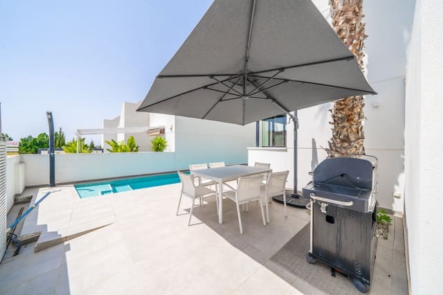 3 slaapkamer Villa te koop in La Marina, Elche / Elx met zwembad - € 329.000 (Ref: 10012502)
