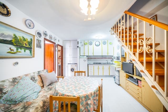 3 Zimmer Reihenhaus zu verkaufen in La Marina, Elche / Elx - 129.000 € (Ref: 10019563)