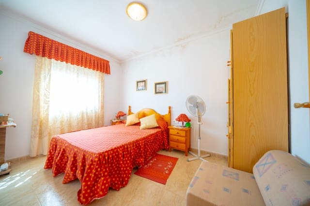 3 Zimmer Reihenhaus zu verkaufen in La Marina, Elche / Elx - 129.000 € (Ref: 10019563)