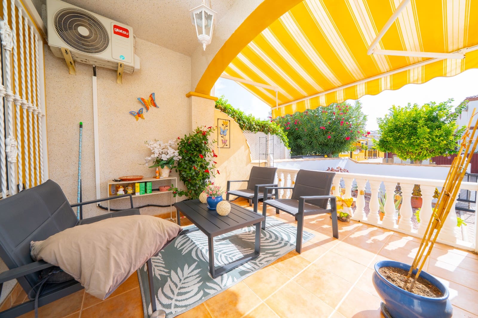 3 quarto Moradia em Banda para venda em La Marina com piscina - 195 000 € (Ref: 10032529)