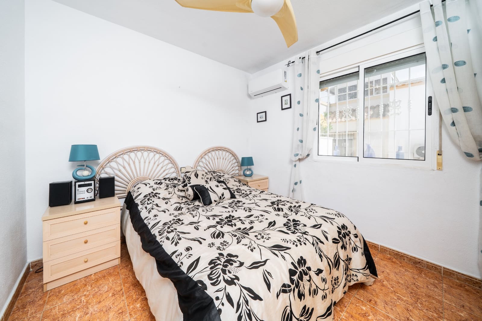 3 chambre Villa/Maison Semi-Mitoyenne à vendre à La Marina avec piscine - 215 000 € (Ref: 10035743)