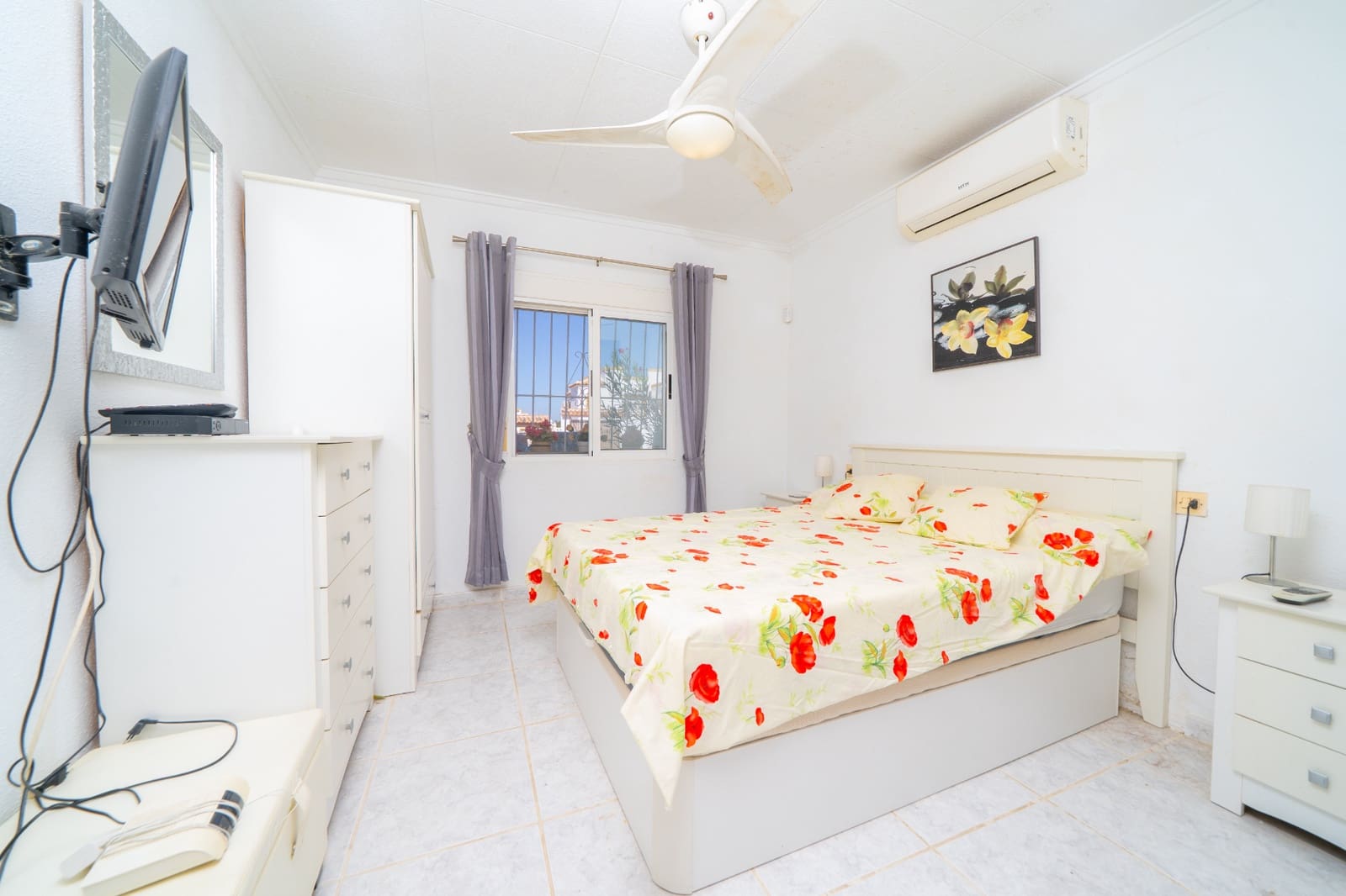 2 bedroom Villa for sale in La Marina with pool - € 185,000 (Ref: 10042151)