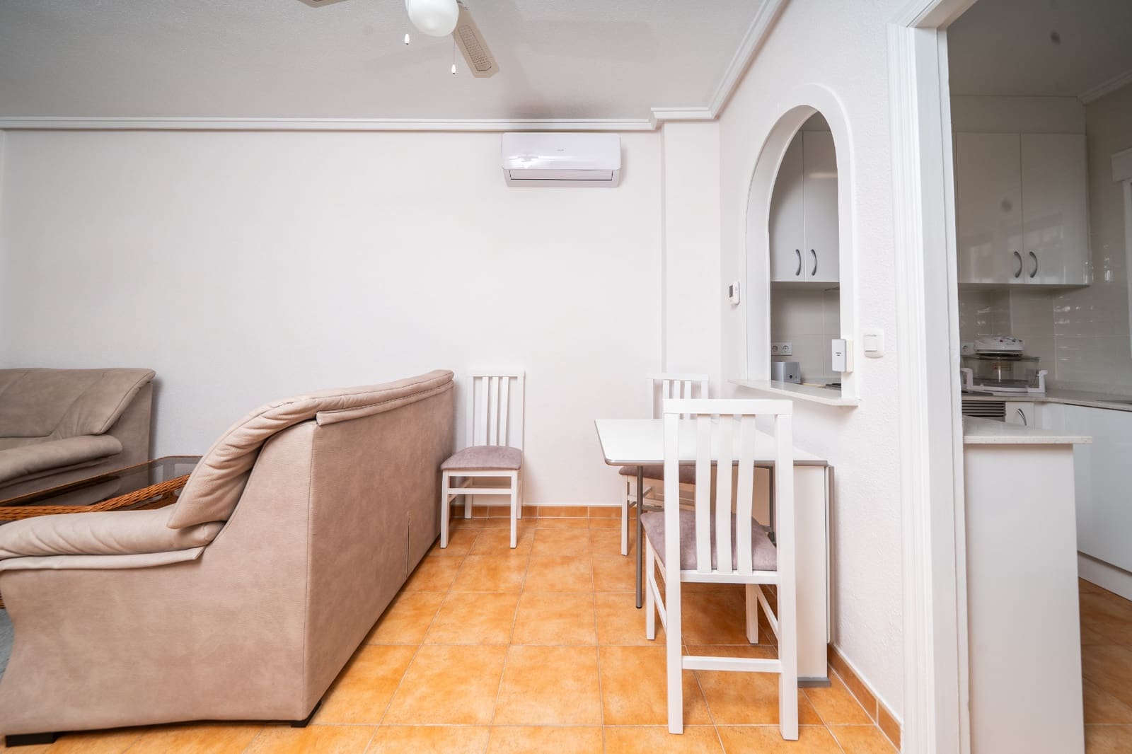 Pareado de 2 habitaciones en La Marina en venta con piscina - 175.000 € (Ref: 10106509)