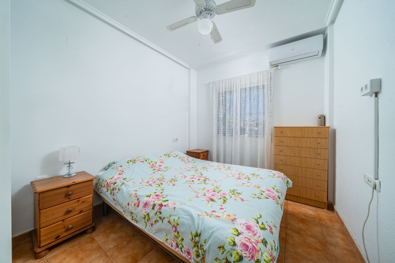 Pareado de 2 habitaciones en La Marina en venta con piscina - 175.000 € (Ref: 10106509)