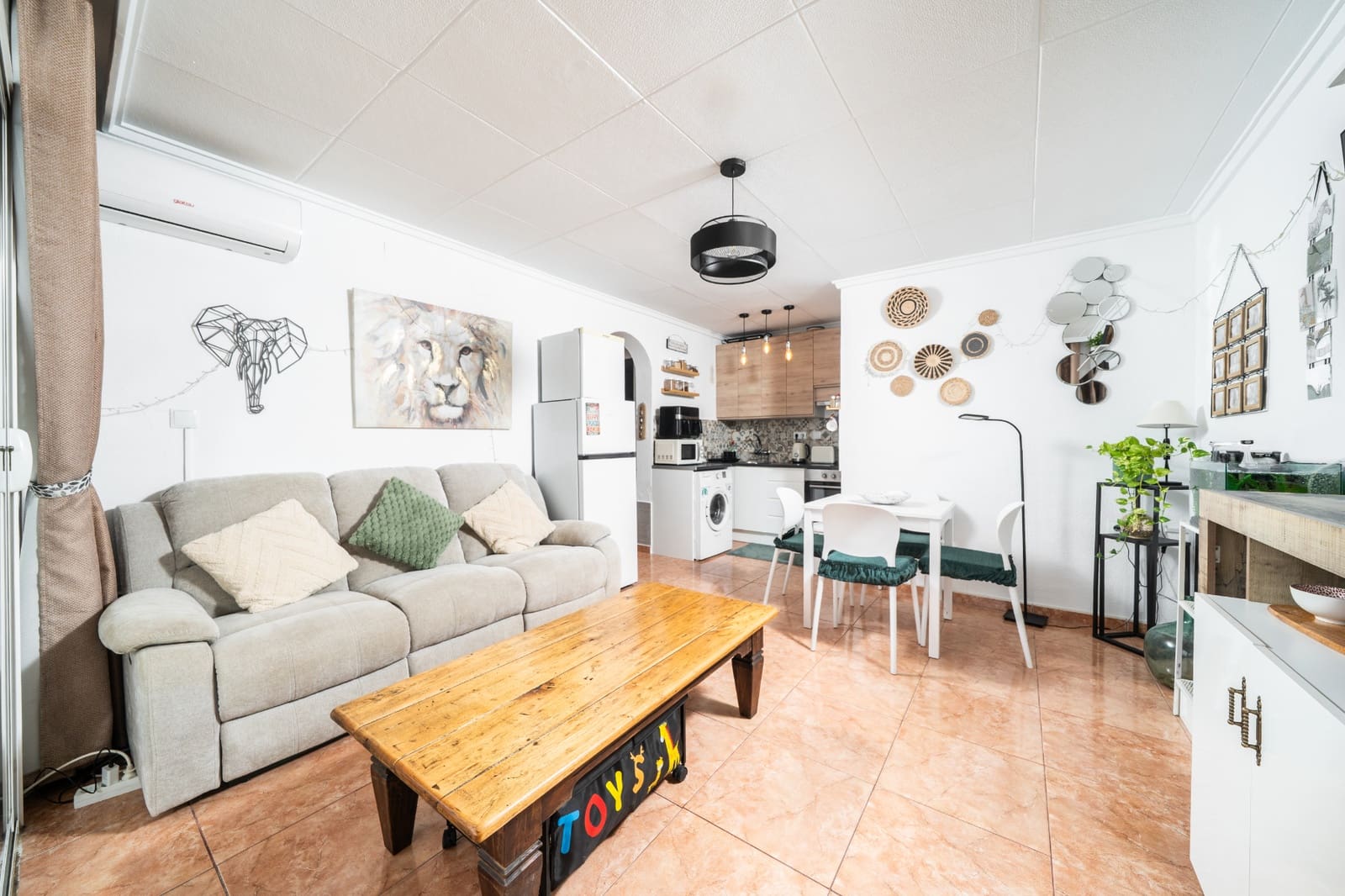 2 sovrum Radhus till salu i La Marina - 120 000 € (Ref: 10120983)