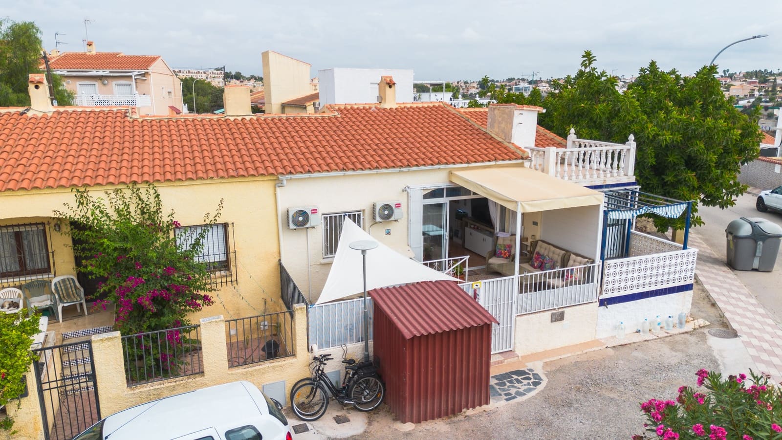 2 sovrum Radhus till salu i La Marina - 120 000 € (Ref: 10120983)