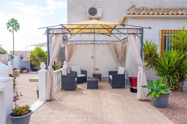 2 slaapkamer Halfvrijstaande villa te koop in La Marina, Elche / Elx met zwembad garage - € 209.995 (Ref: 10120984)