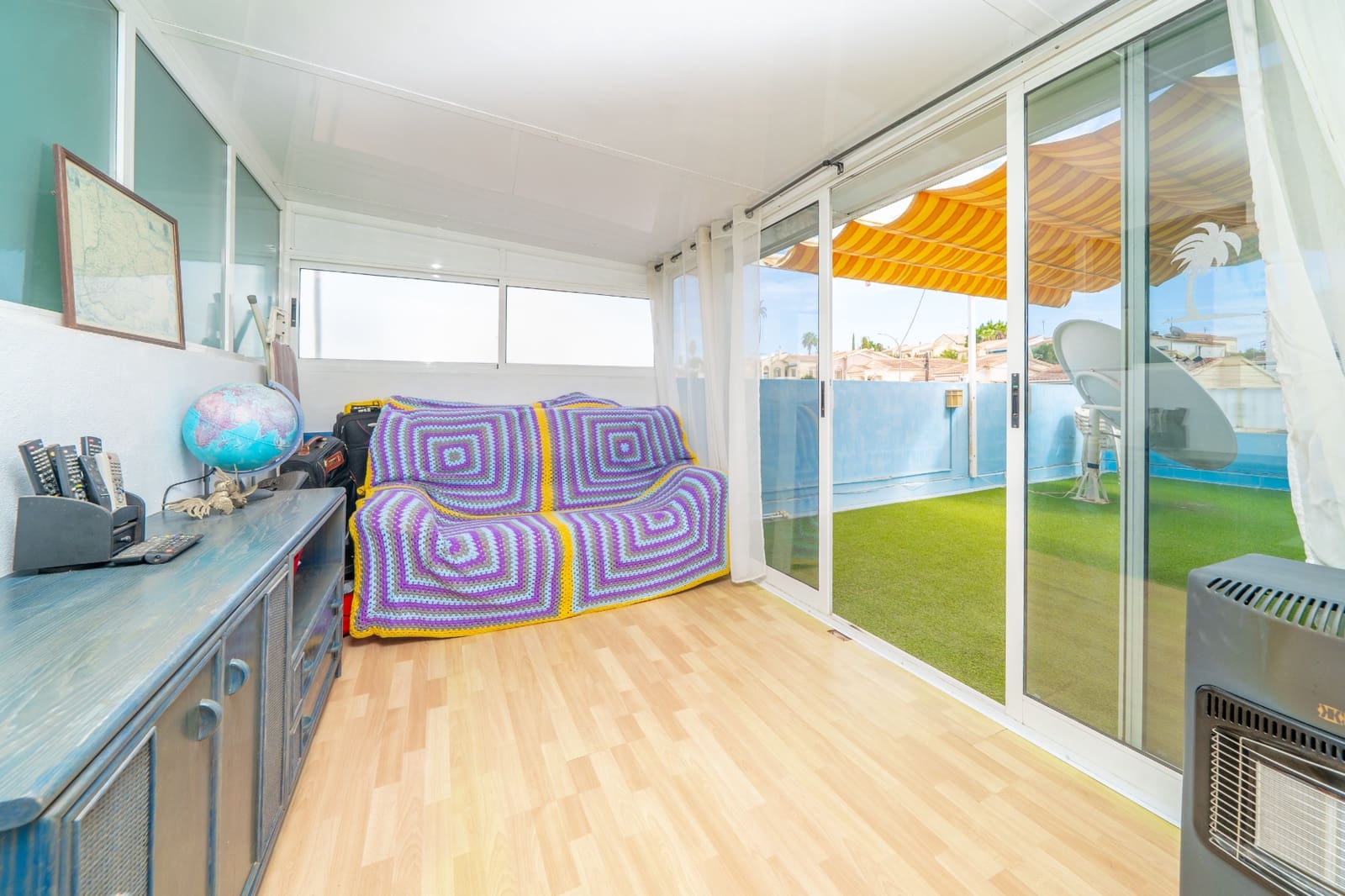 2 slaapkamer Halfvrijstaande villa te koop in La Marina met zwembad garage - € 209.995 (Ref: 10120984)