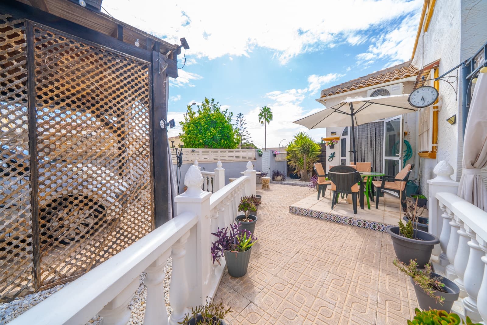2 slaapkamer Halfvrijstaande villa te koop in La Marina met zwembad garage - € 209.995 (Ref: 10120984)