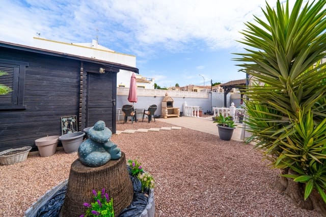 2 slaapkamer Halfvrijstaande villa te koop in La Marina, Elche / Elx met zwembad garage - € 209.995 (Ref: 10120984)