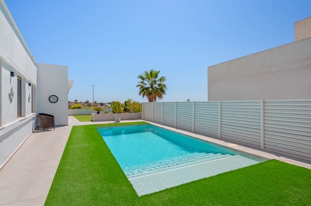 3 sypialnia Willa na sprzedaż w La Marina, Elche / Elx z basenem - 569 000 € (Ref: 10153838)