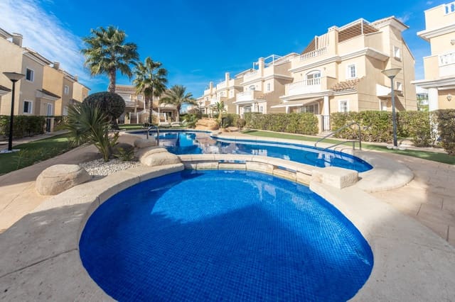 3 soveværelse Villa til salg i La Marina, Elche / Elx med swimmingpool - € 344.995 (Ref: 10155920)