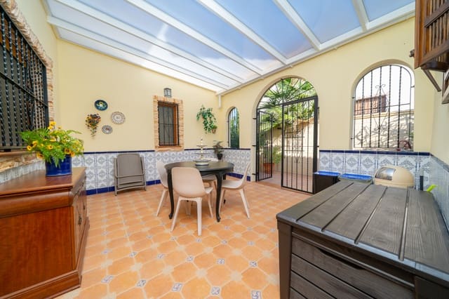 4 Zimmer Villa zu verkaufen in La Marina, Elche / Elx mit Pool - 449.500 € (Ref: 10156845)