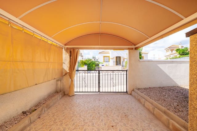 3 makuuhuone Paritalo myytävänä paikassa La Marina, Elche / Elx mukana uima-altaan 
autotalli - 199 950 € (Ref: 10158366)