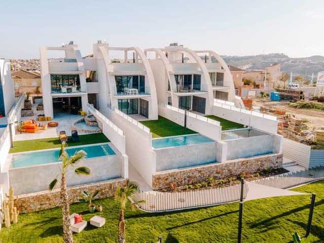 2 bedroom Apartment for sale in Ciudad Quesada, Rojales with pool - € 475,000 (Ref: 7073806)