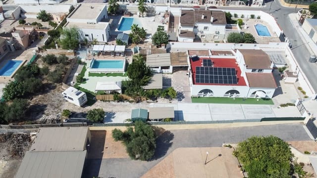 9 chambre Villa/Maison à vendre à San Fulgencio avec piscine - 510 000 € (Ref: 7073854)