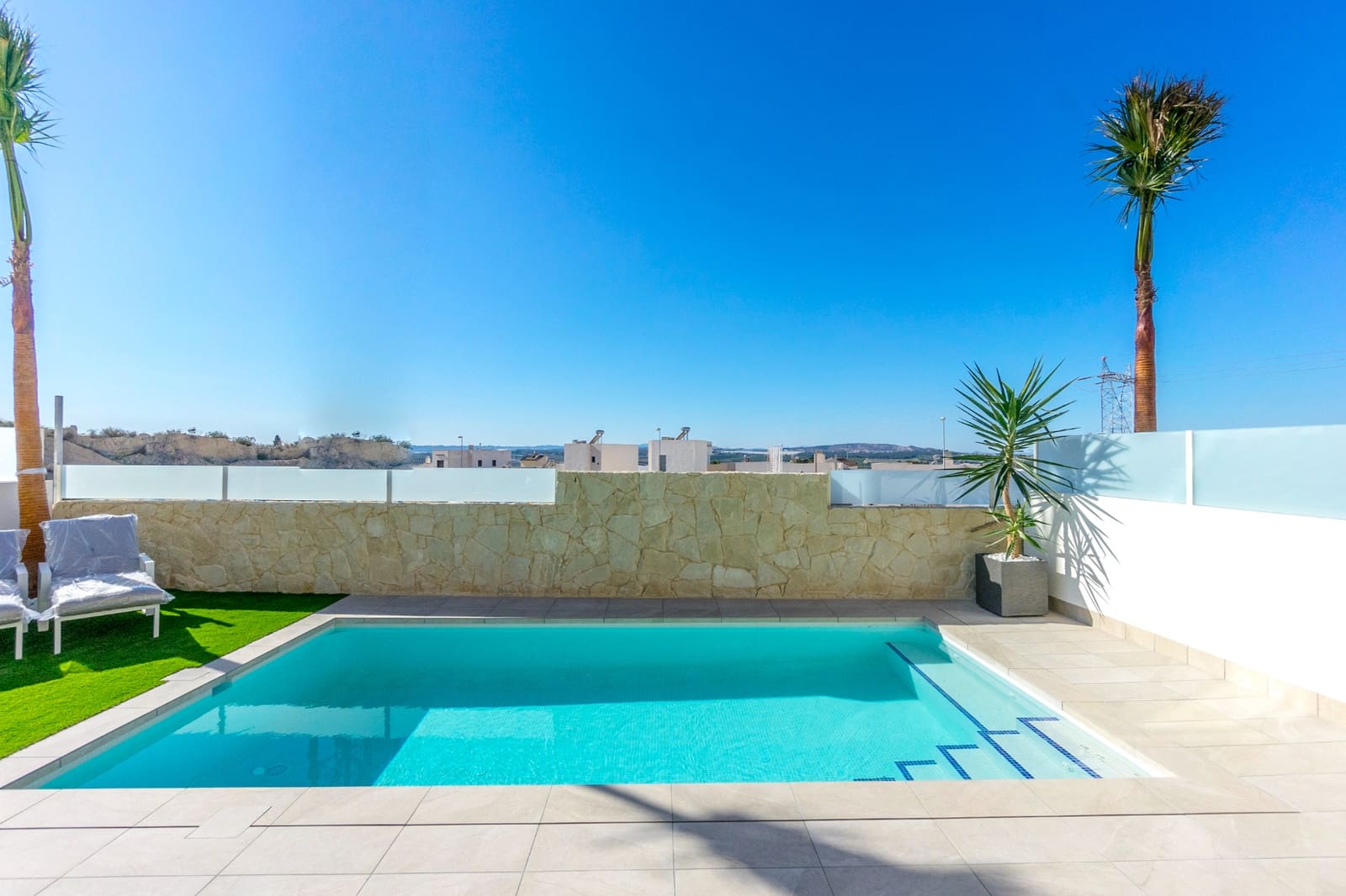 3 bedroom Villa for sale in Ciudad Quesada with pool - € 629,000 (Ref: 7432840)