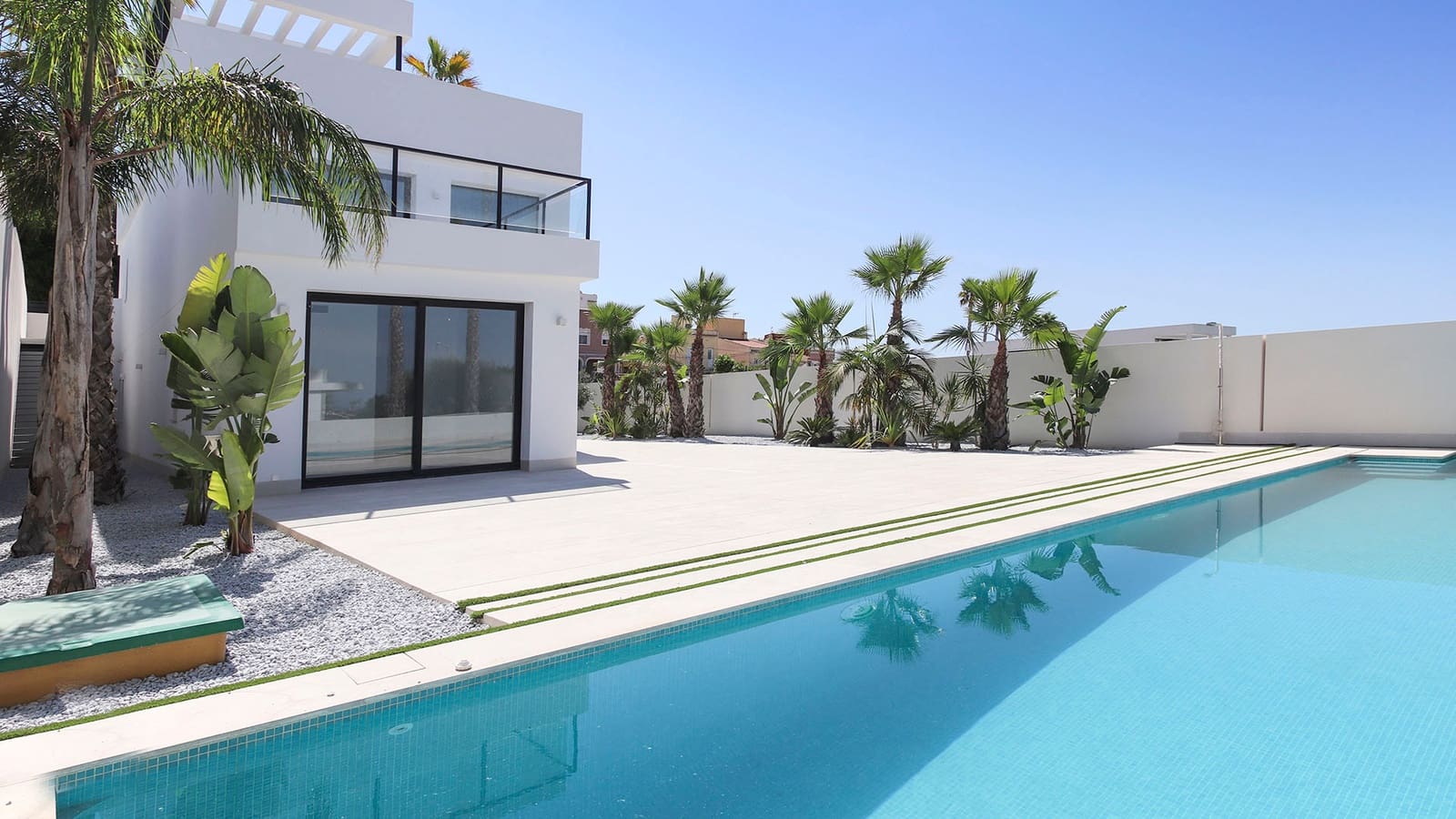 5 slaapkamer Villa te koop in La Marina met zwembad - € 988.500 (Ref: 8047080)