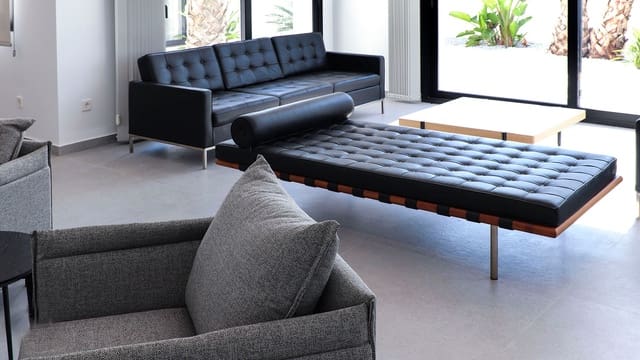 5 makuuhuone Huvila myytävänä paikassa La Marina, Elche / Elx mukana uima-altaan - 988 500 € (Ref: 8047080)