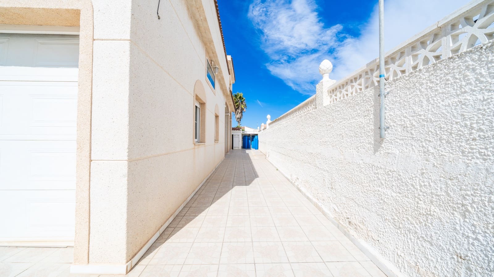 3 slaapkamer Villa te koop in La Escuera met zwembad garage - € 495.000 (Ref: 8274421)