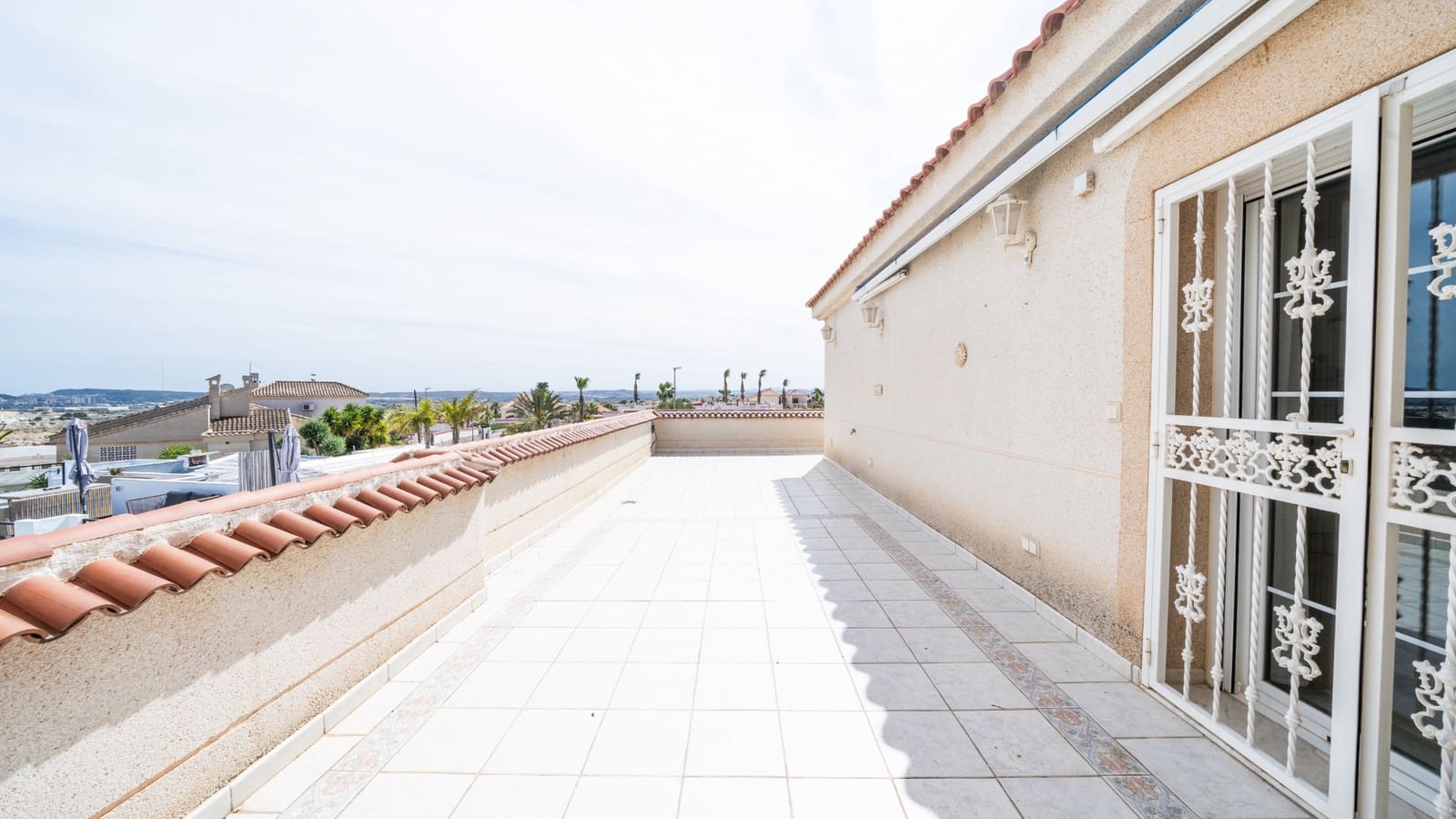 3 slaapkamer Villa te koop in La Escuera met zwembad garage - € 495.000 (Ref: 8274421)