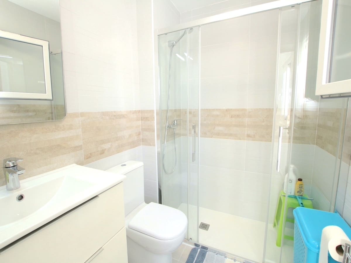 Chalet de 4 habitaciones en La Marina en venta con piscina - 289.000 € (Ref: 8647121)