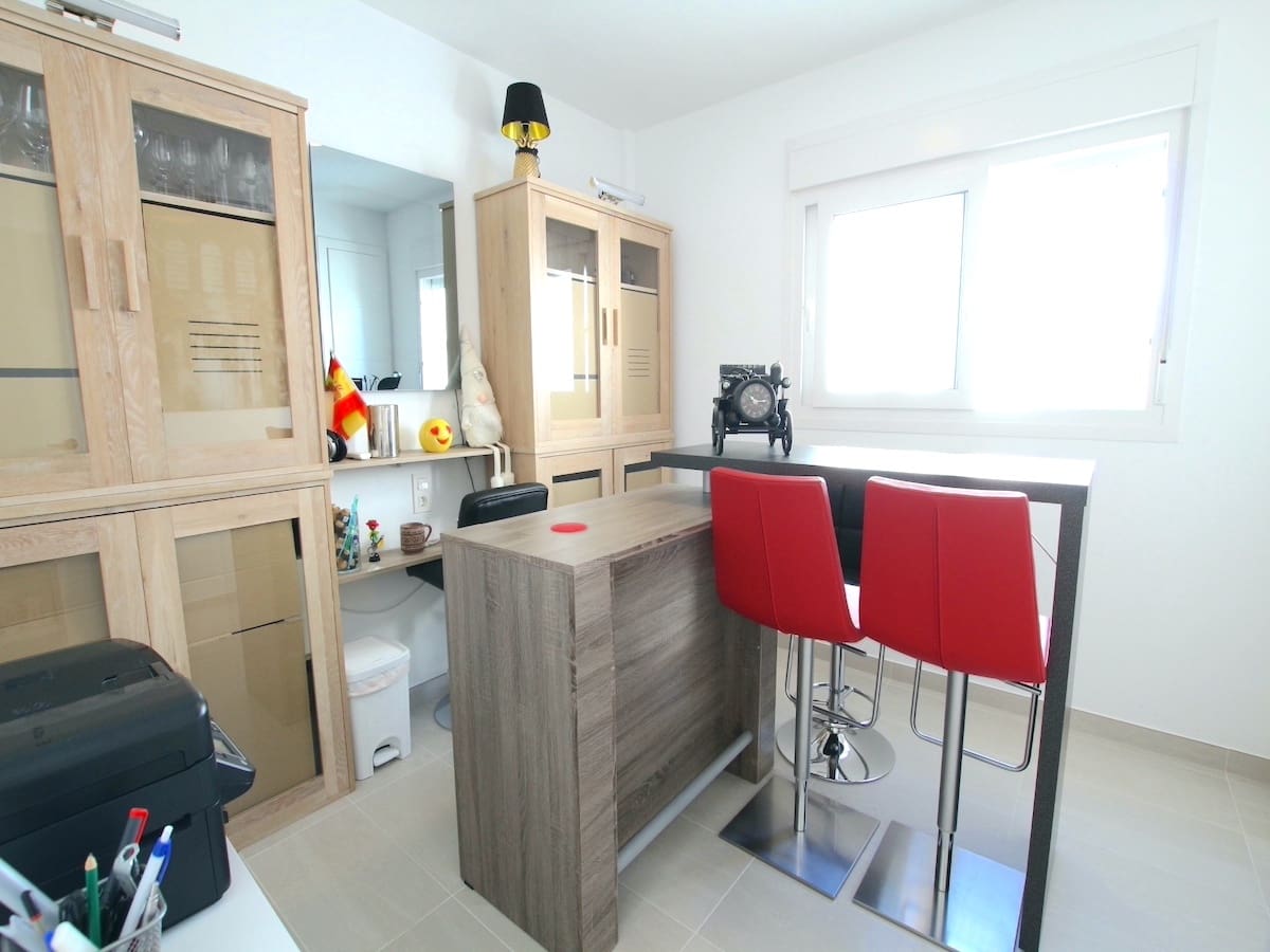 Chalet de 4 habitaciones en La Marina en venta con piscina - 289.000 € (Ref: 8647121)