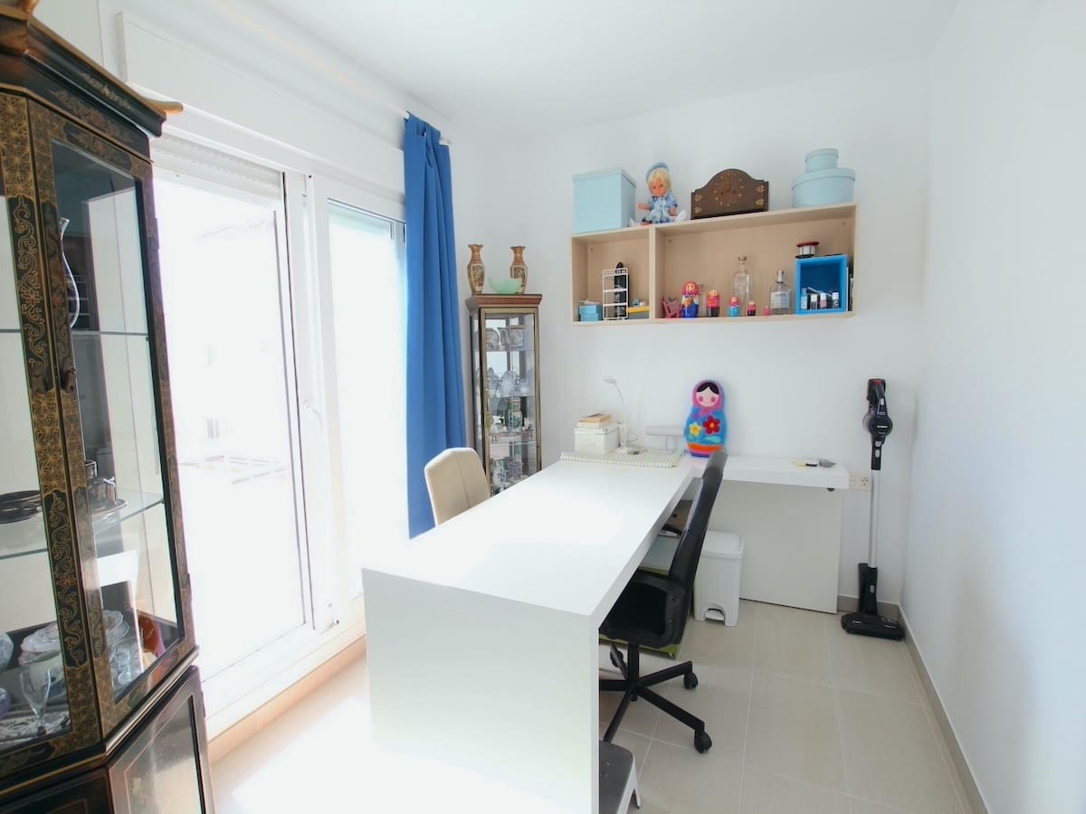 Chalet de 4 habitaciones en La Marina en venta con piscina - 289.000 € (Ref: 8647121)