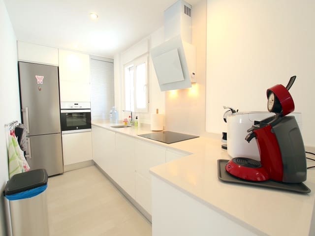 Chalet de 4 habitaciones en La Marina, Elche / Elx en venta con piscina - 289.000 € (Ref: 8647121)