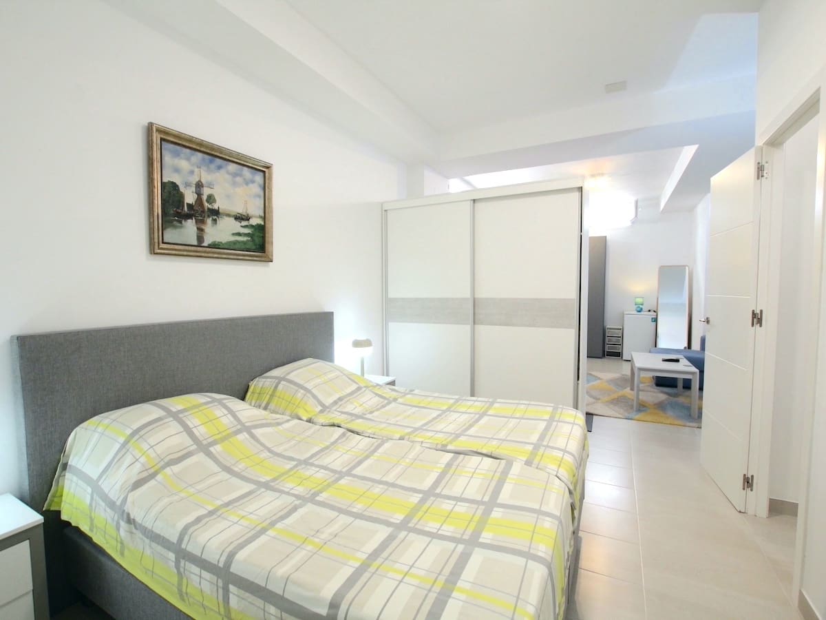 Chalet de 4 habitaciones en La Marina en venta con piscina - 289.000 € (Ref: 8647121)