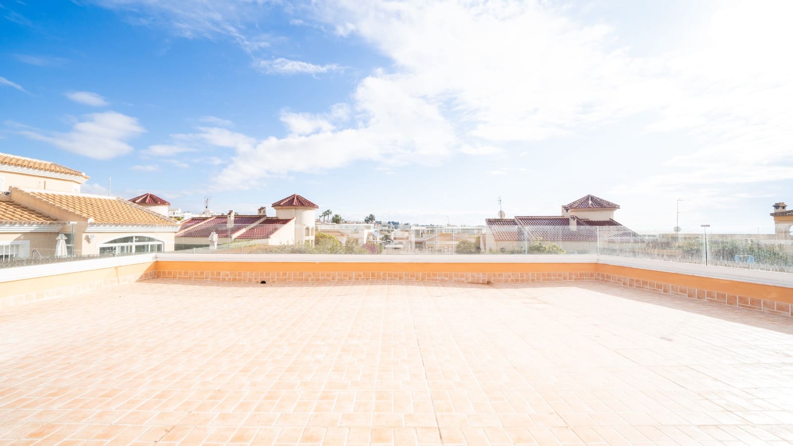 4 sypialnia Willa na sprzedaż w La Marina z basenem garażem - 380 000 € (Ref: 8712957)